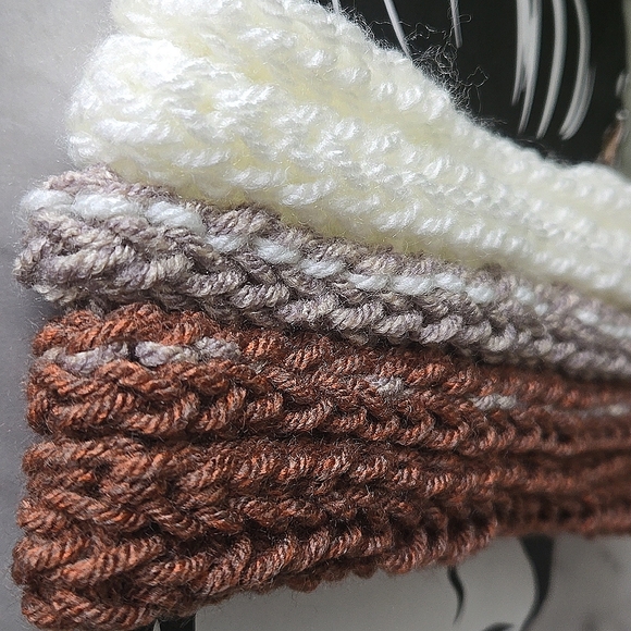 Handmade Knit Turban Headband - Picture 5 of 5